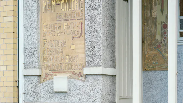 Ontdek de Art nouveau sgraffitotechniek in La Maison Cauchie