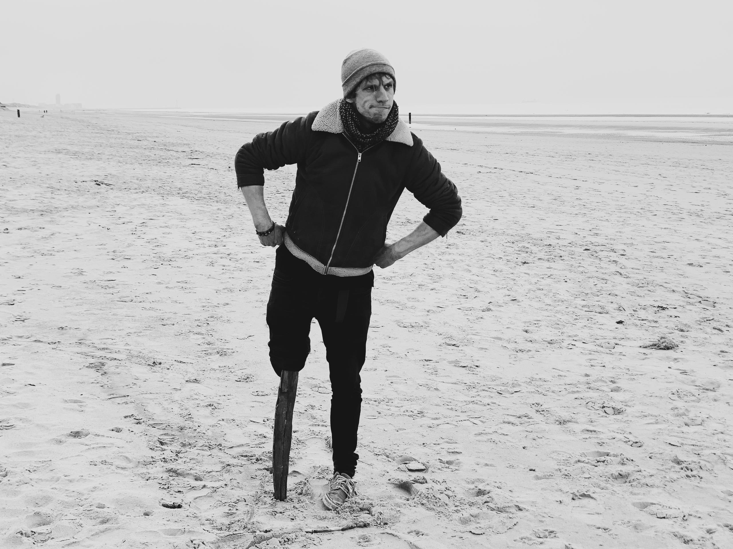 Op één been kun je niet staan