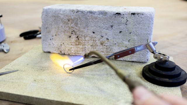 Smeed een zilveren ring