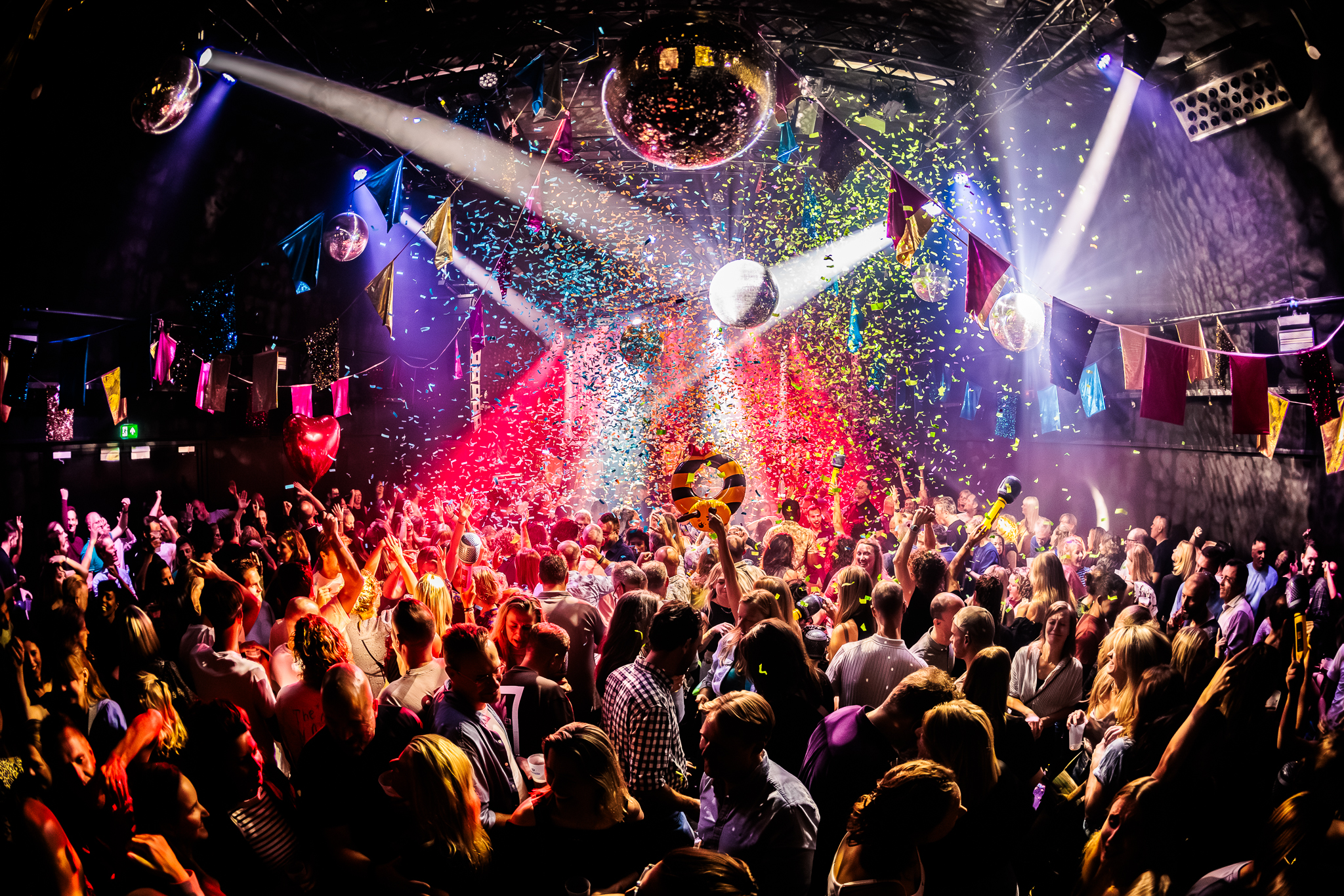 Vroeg Dansen op jouw muziek!