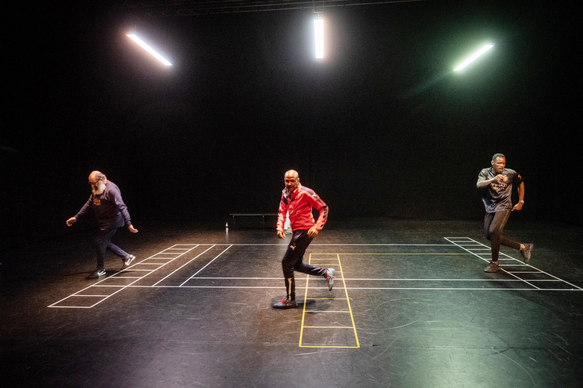 LOD / A. Ratnamohan, J. De Pauw & E. Bright Junior