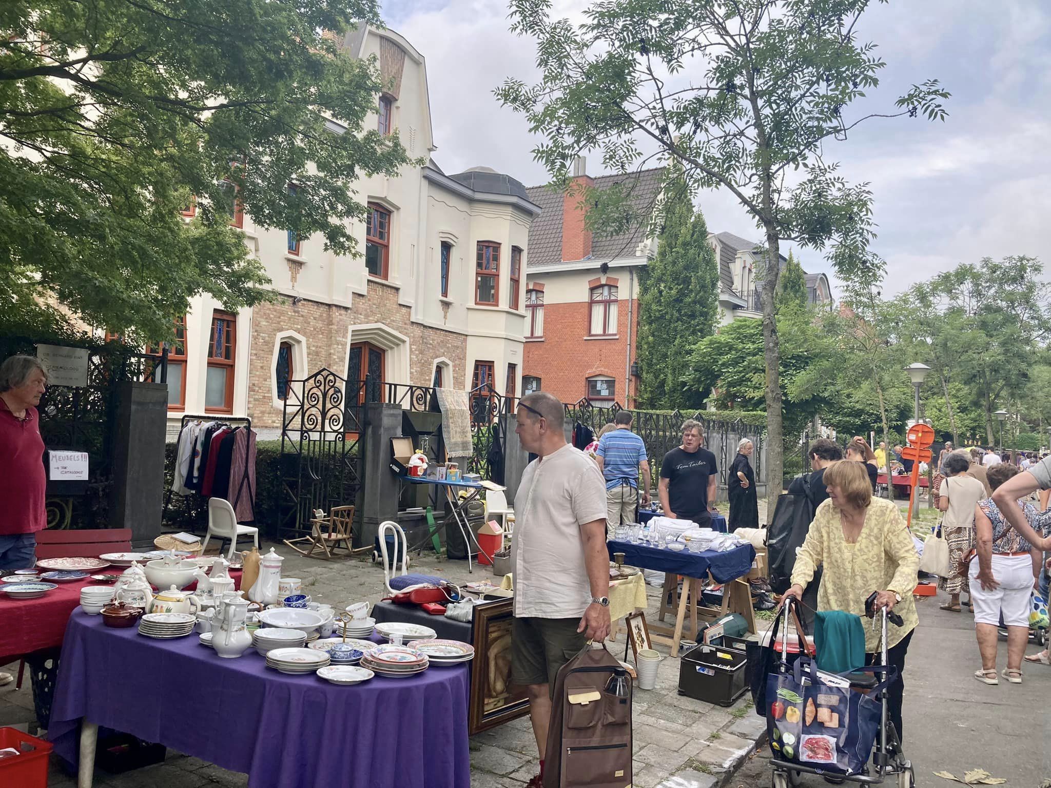Rommelmarkt Mljoenenkwartier (de Smet-de Naeyerpark en omgeving, Gent)