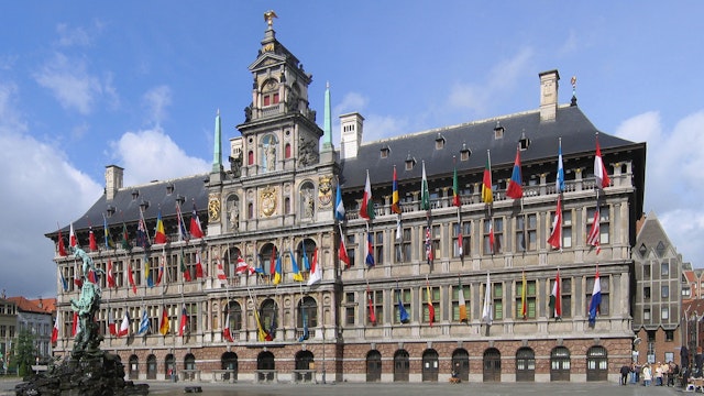 Bezoek gerenoveerde stadhuis Antwerpen