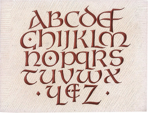 Kalligrafie - Variaties op Unciaal schrift