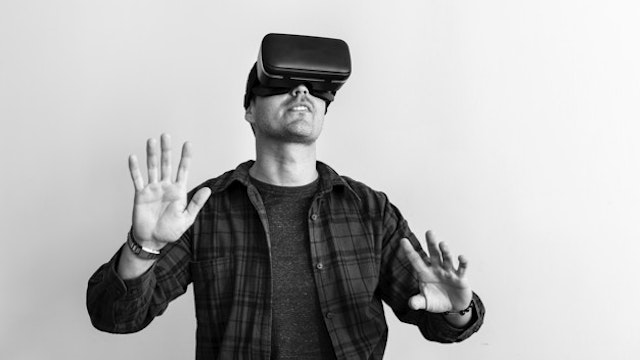 SWAP: Virtual Reality Game
