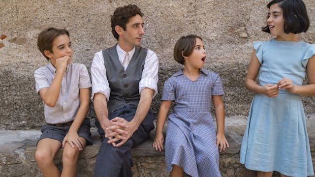 The Teacher who promised the Sea