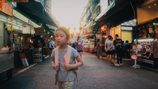 Expat Cinema : Left Handed Girl