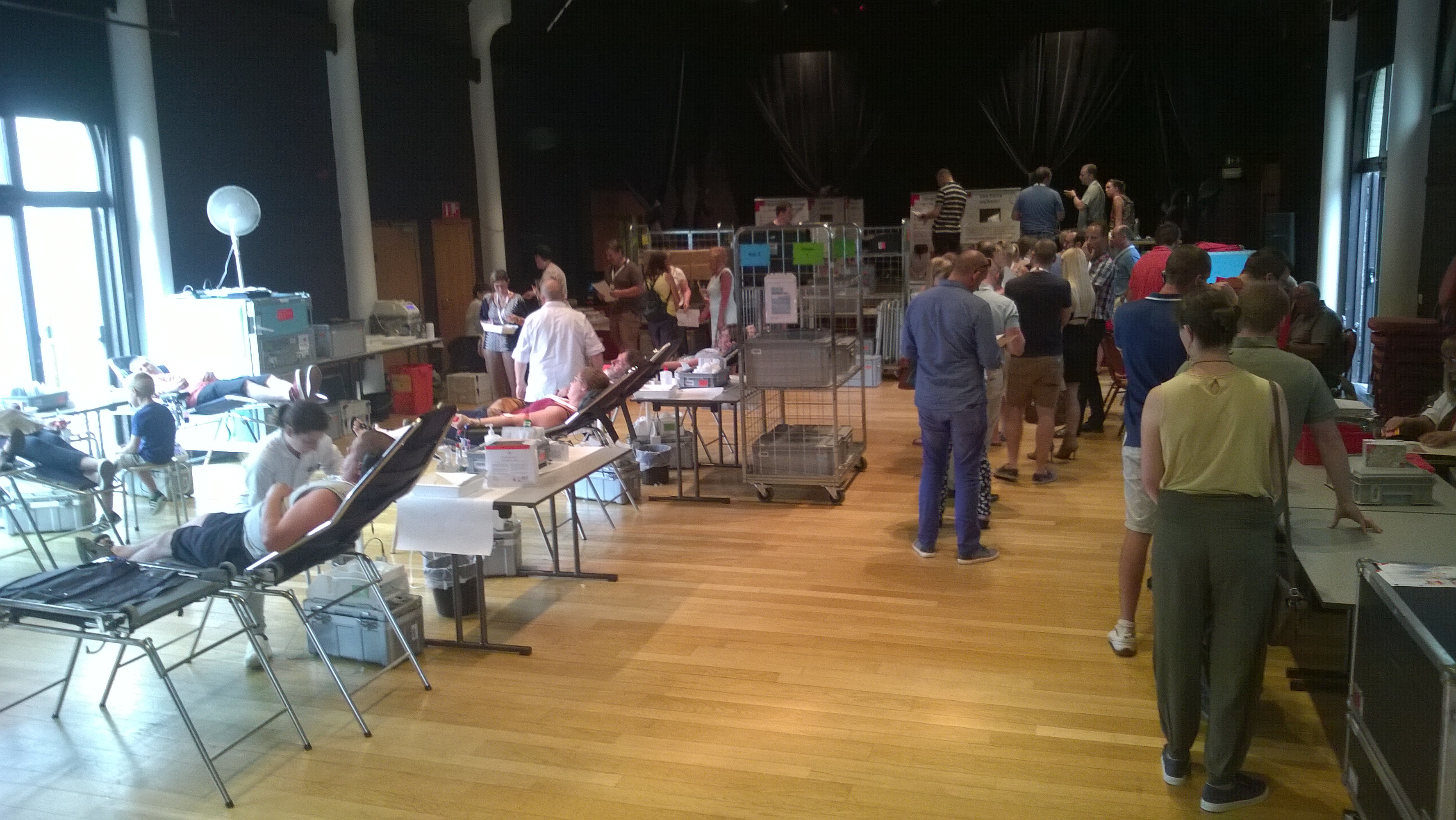 Aanschuiven op de bloedafname