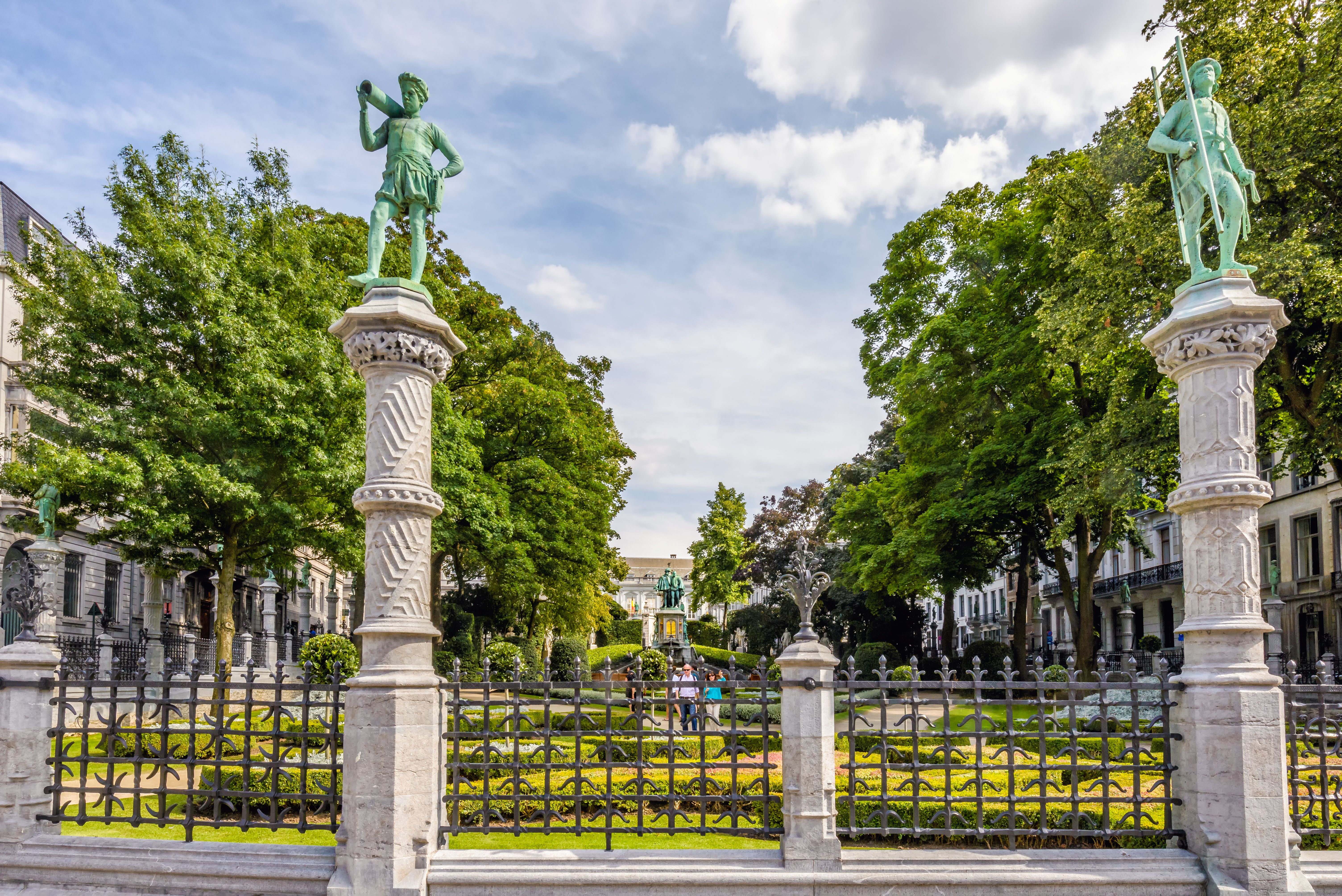 Retour au XVIe siècle : Renaissance et révoltes