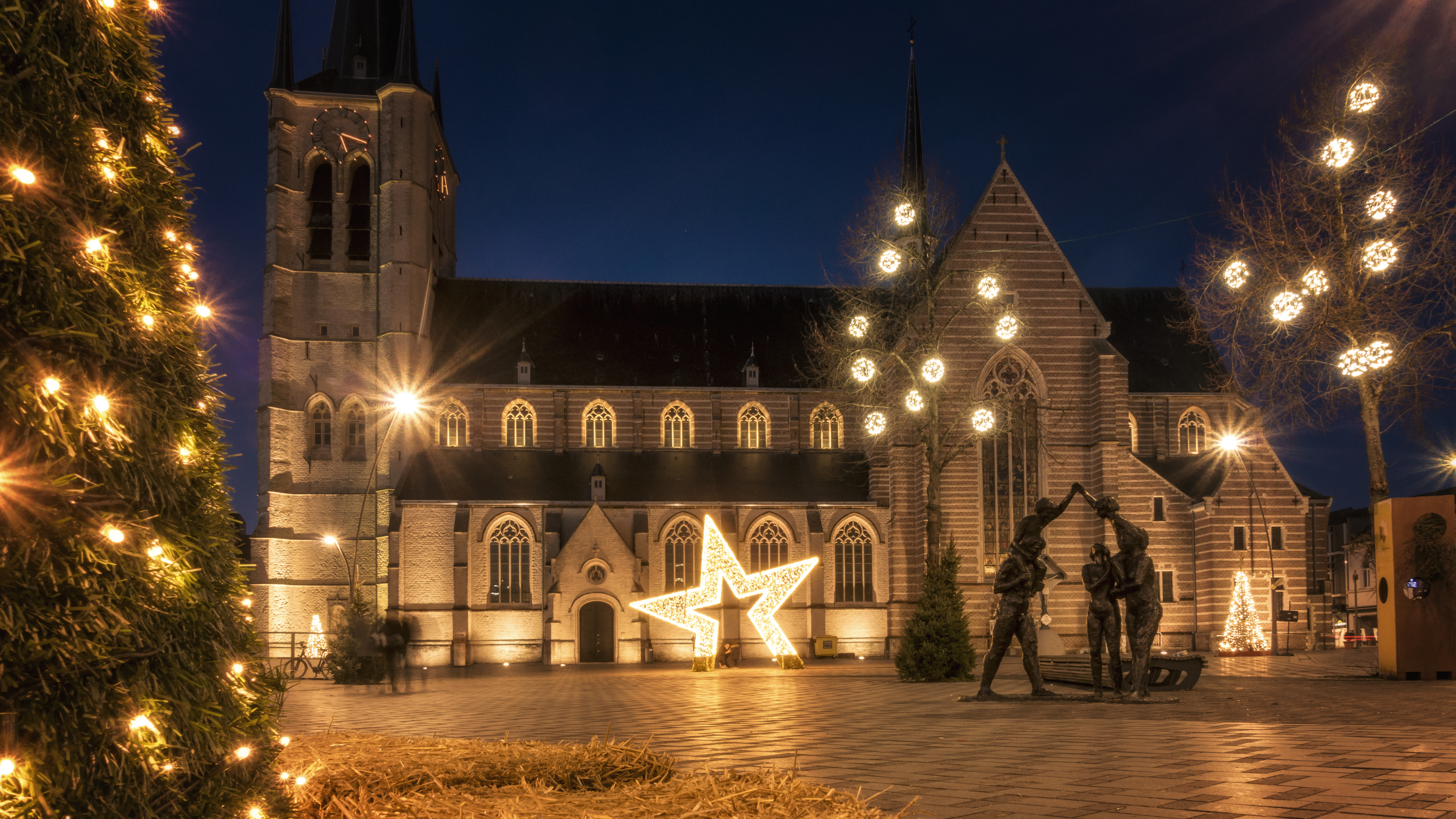 Bewonder de Sint-Amandskerk