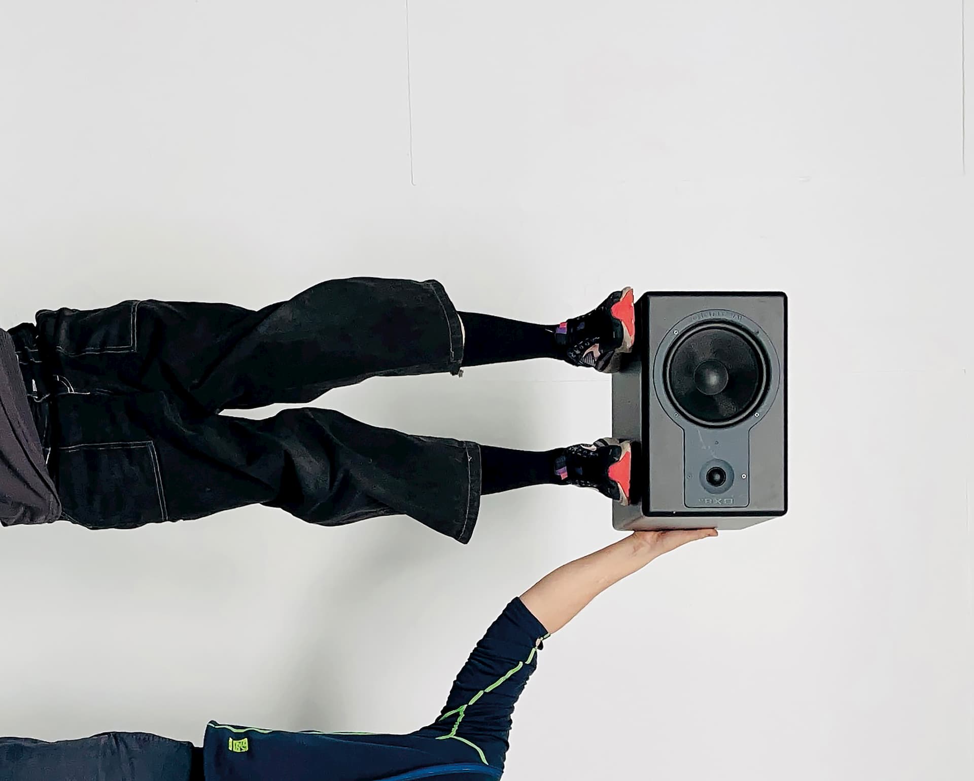 COM DANS 20250318 foto web Inga Huld Hákonardóttir Yann Leguay - no lemons no