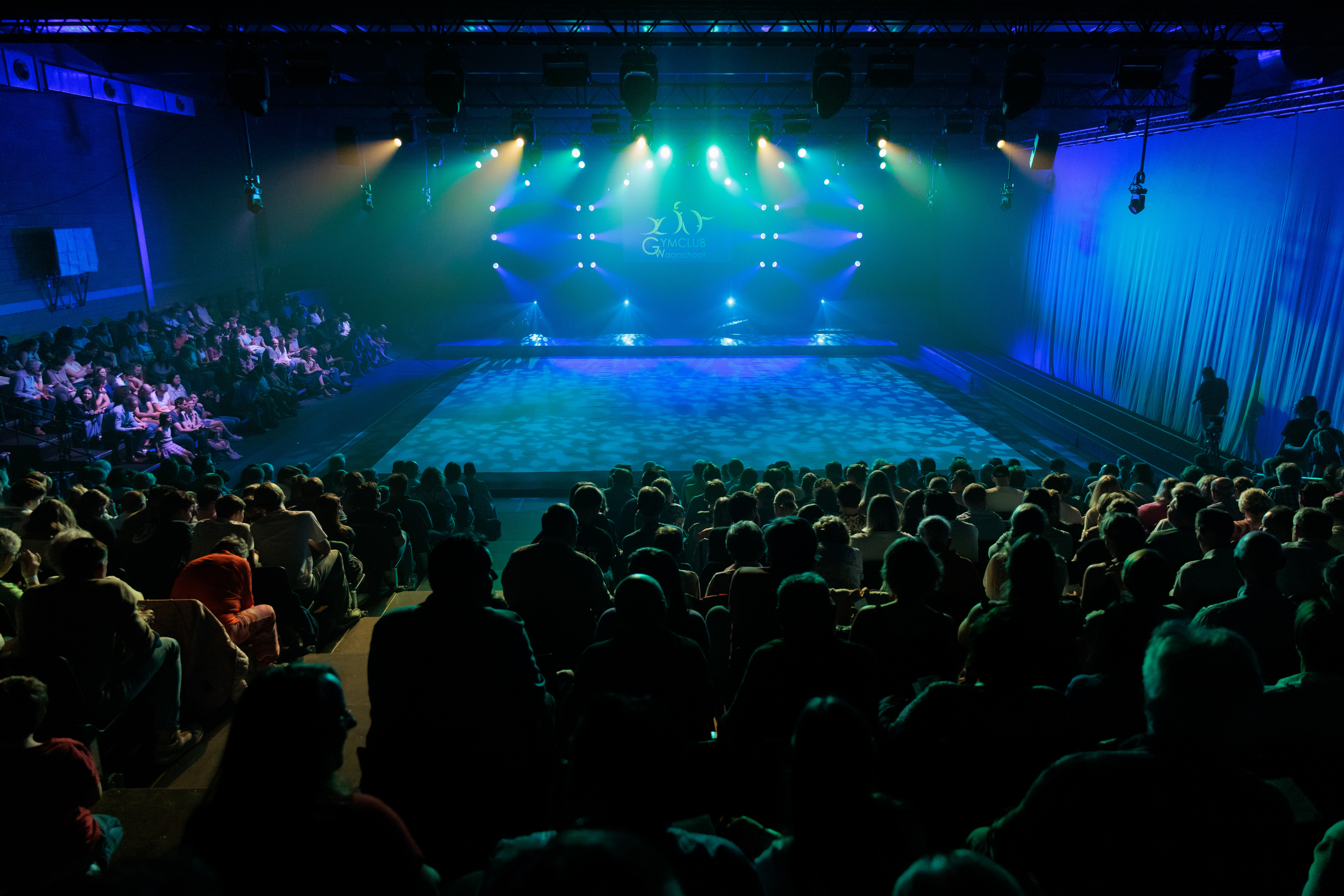 Foto turnshow Gymclub Waarschoot