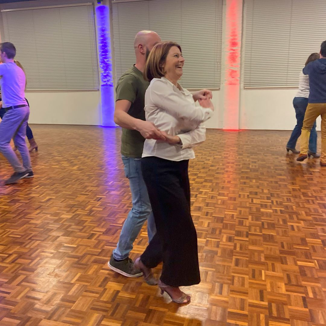 Danscursus - Algemene dansen gevorderden - danspaar is Jive aan het dansen 4.jpg