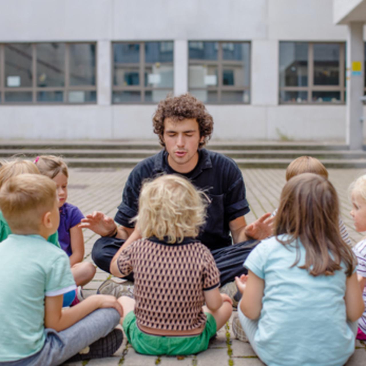 Theater: De Grote Race Van Max Max