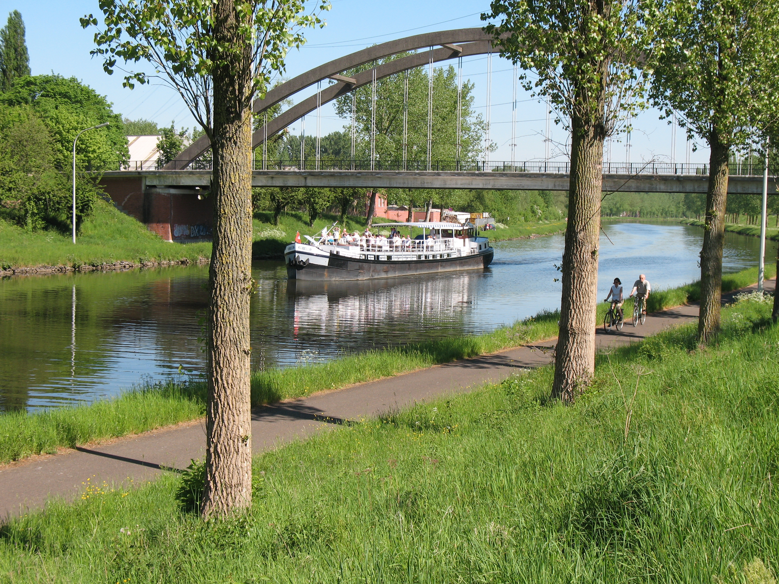 Kanaal te Halle