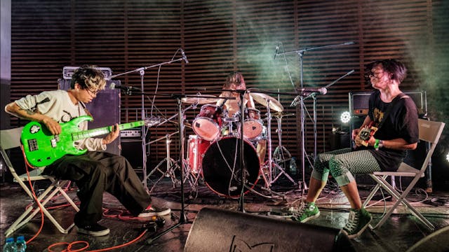 Green Milk From The Planet Orange