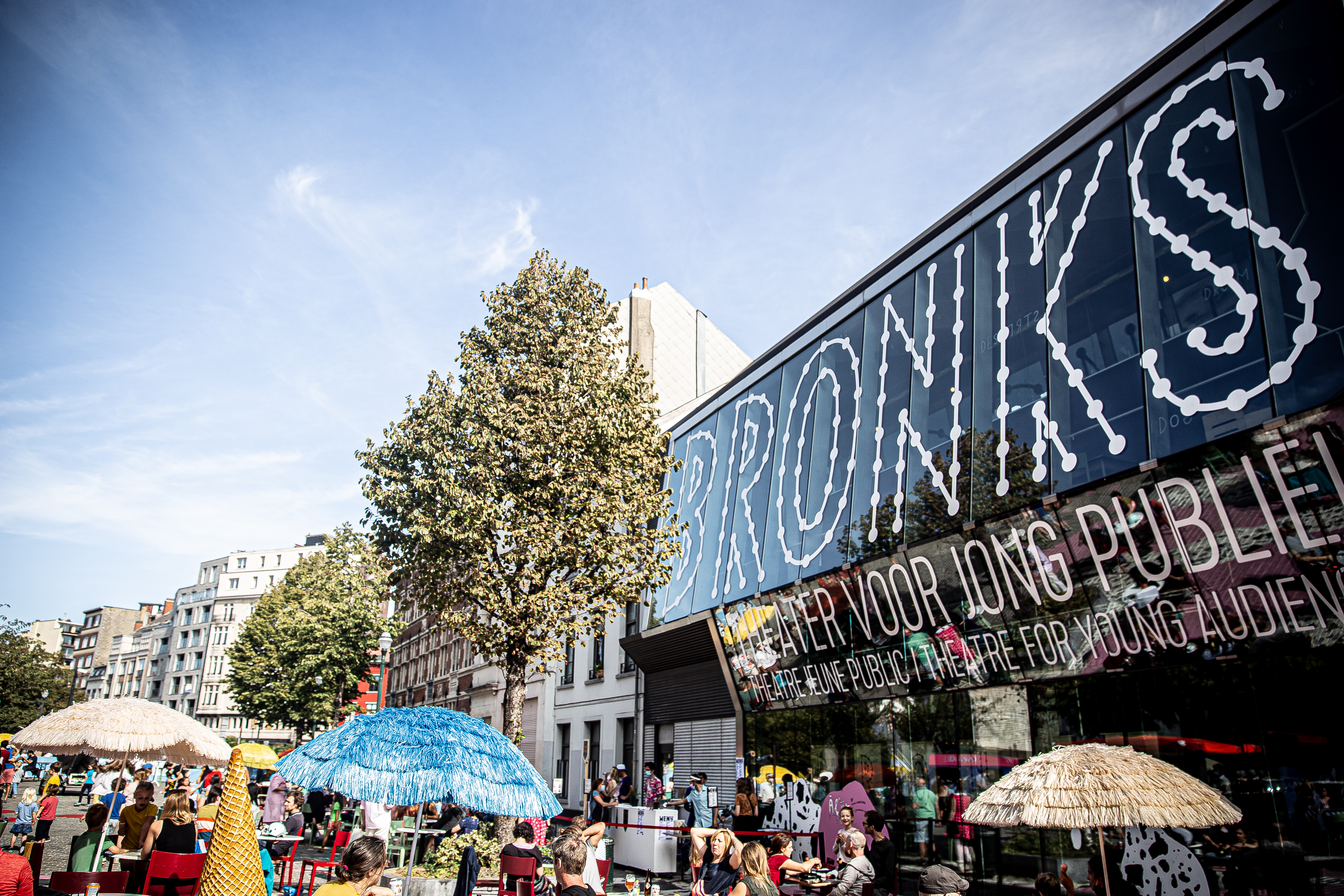 Foto van het gebouw van BRONKS