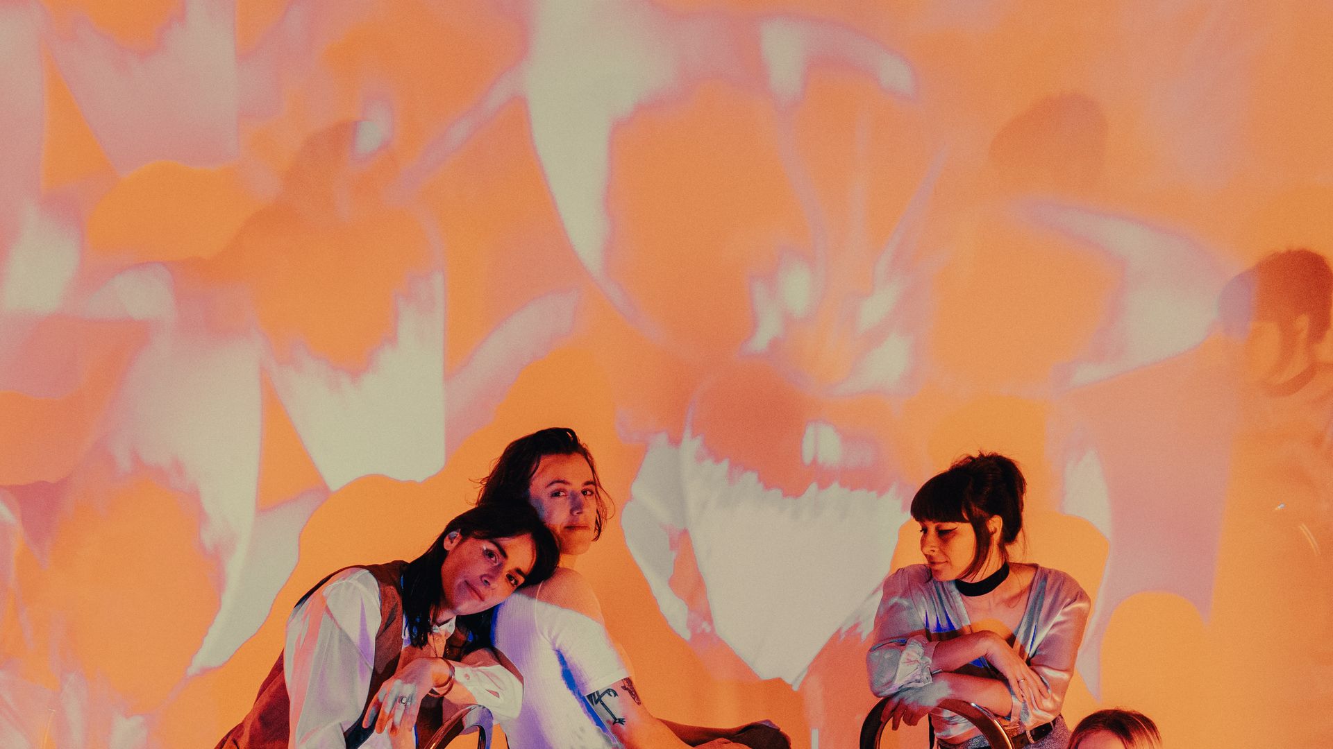 Oko Yono - We are Stardust, We are golden - Women of the 60's and 70's