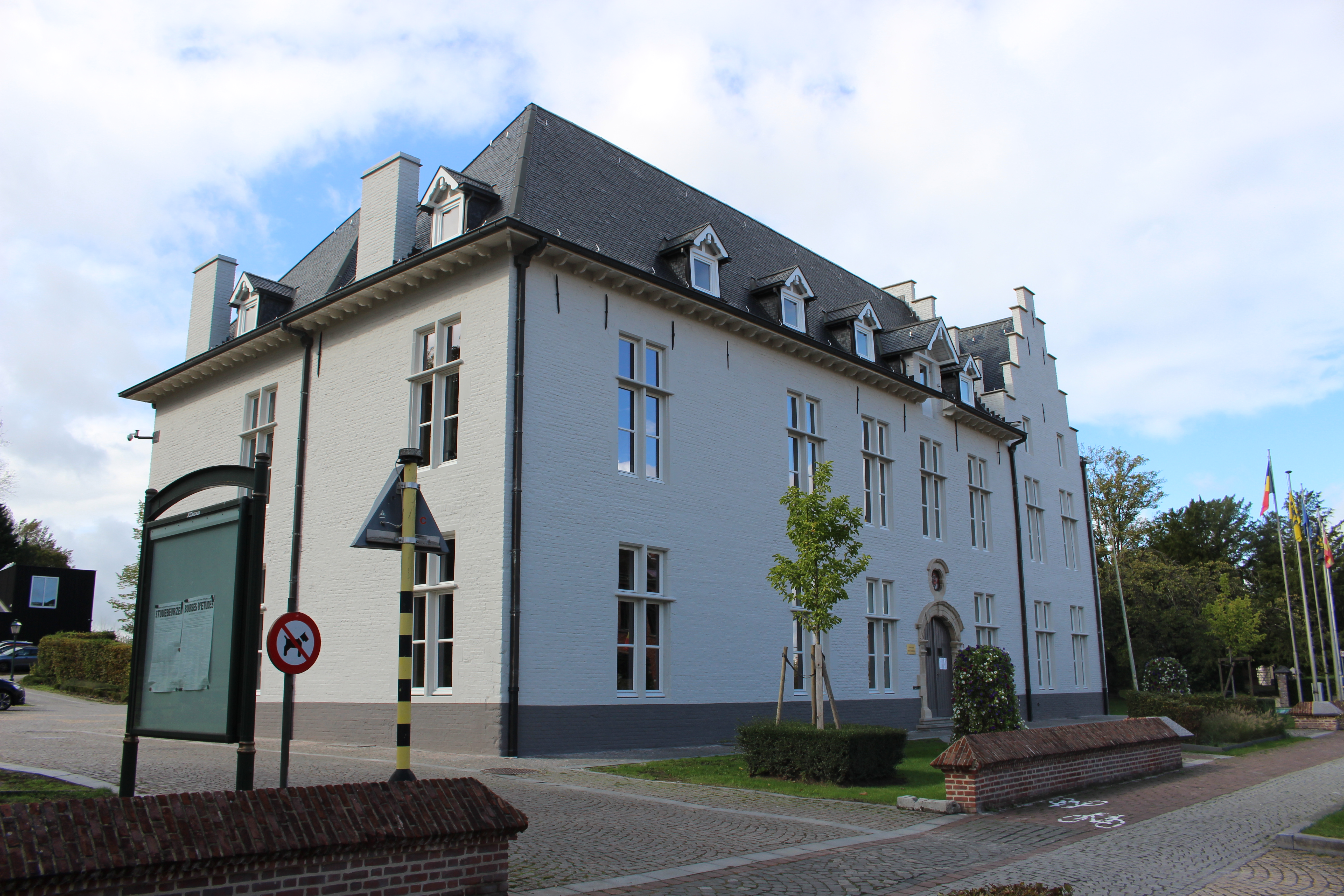 Gemeentehuis van Drogenbos - 2022