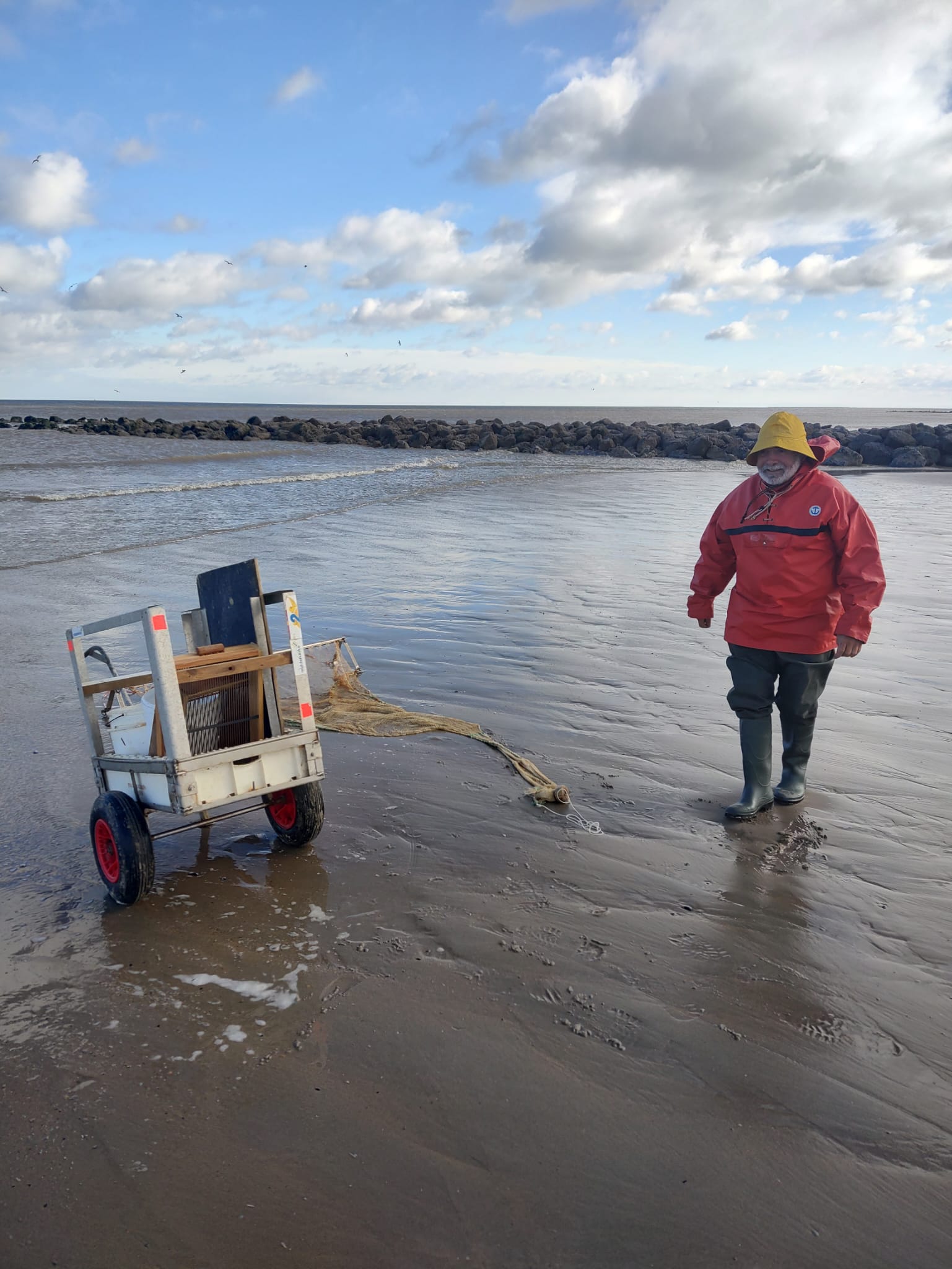 Eén van onze kruiers , met z'n materiaal , klaar om aan de demonstratie te beginnen.