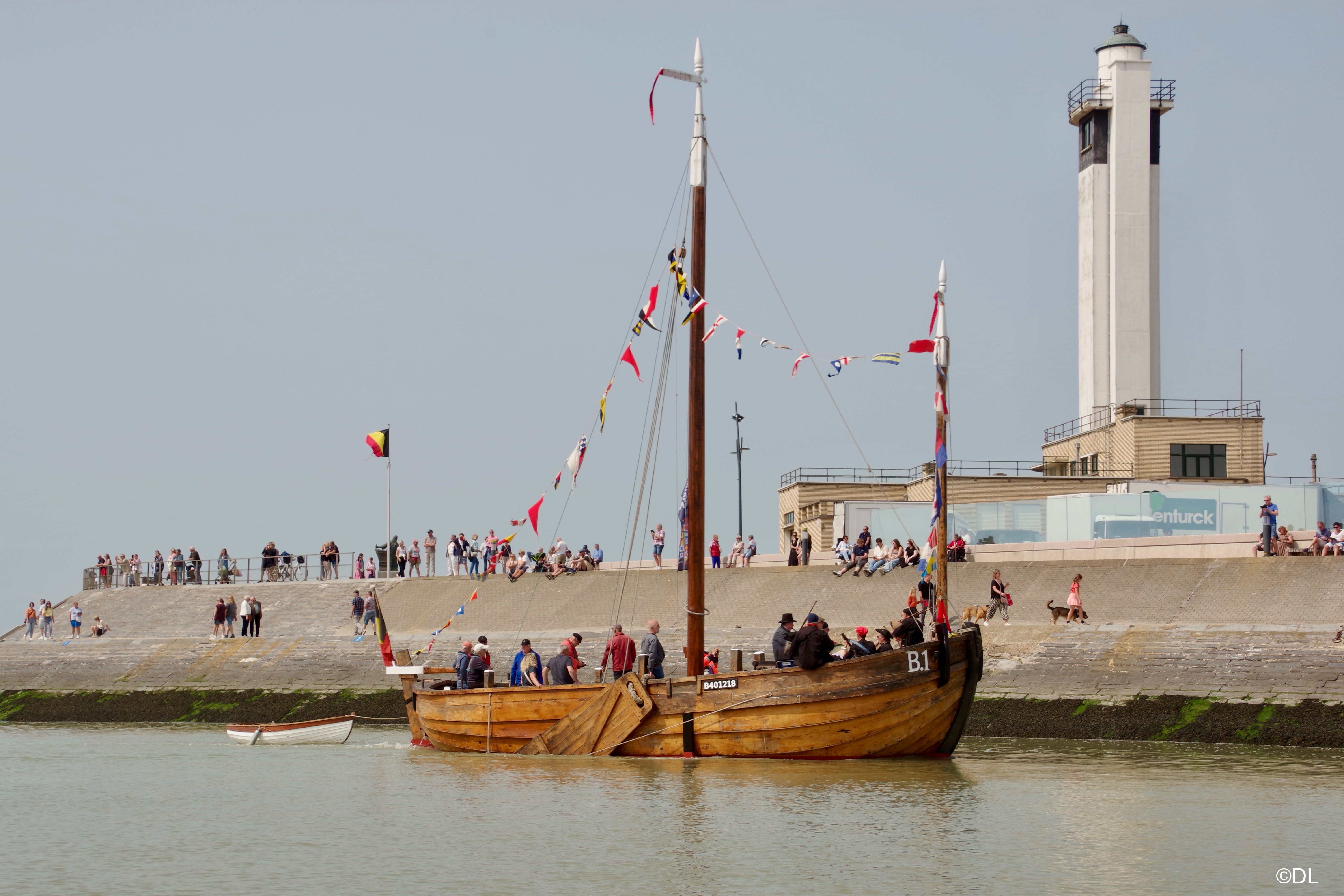 B1 Sint-Pieter tijdens de vlootparade- havenfeesten 2025