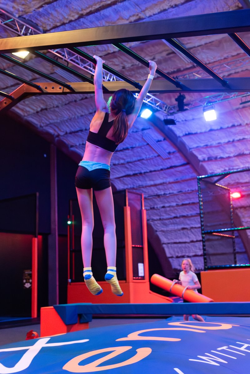 Trampolinestage met padel en tennis