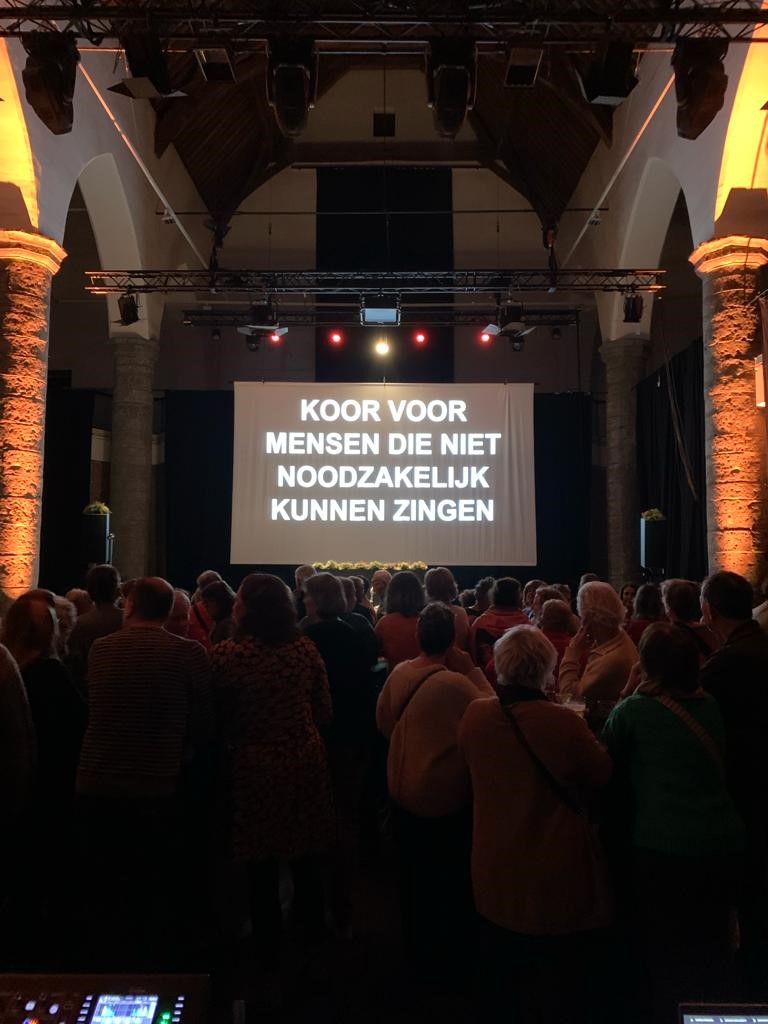 Koor voor mensen die niet noodzakelijk kunnen zingen