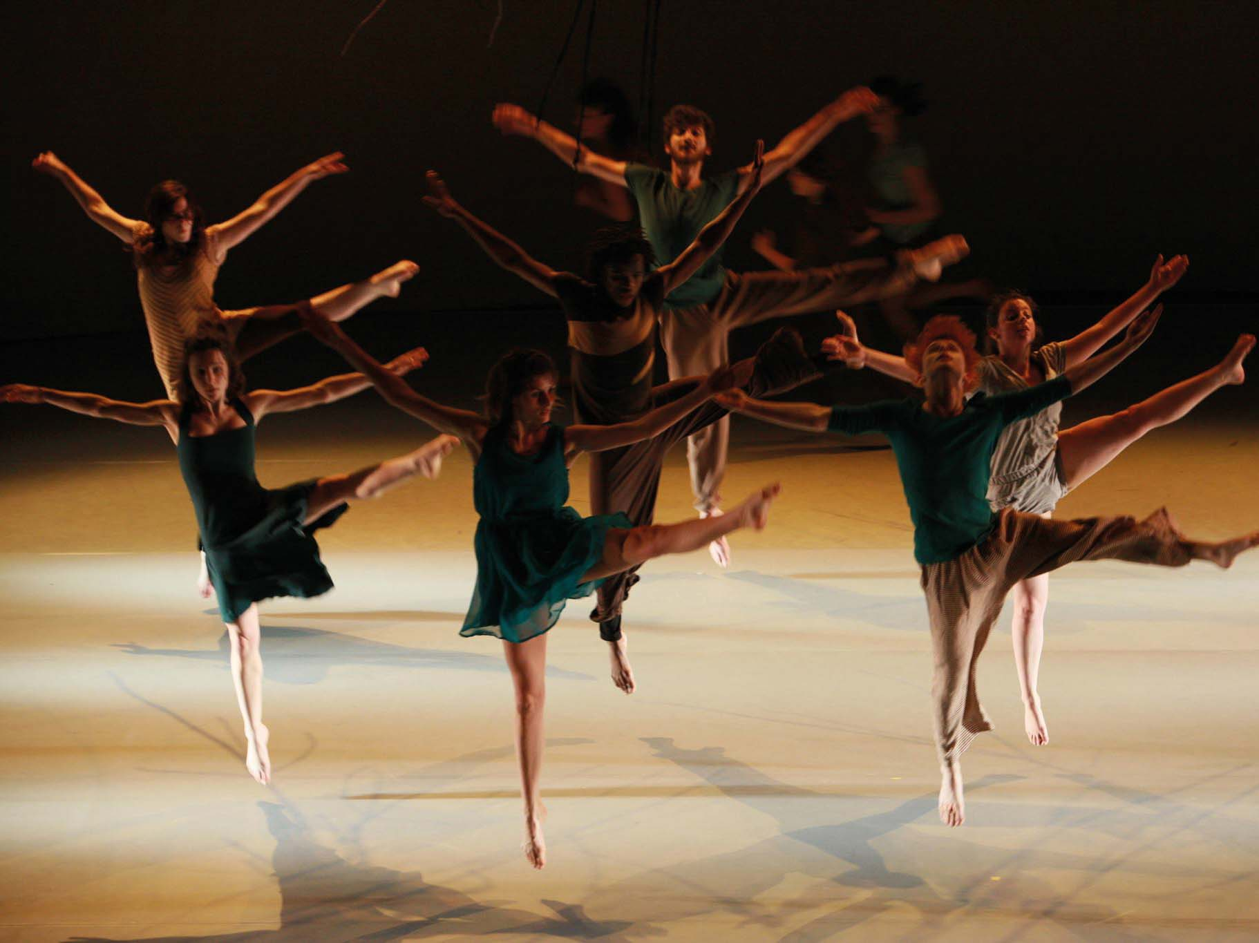 Dé Danscompagnie - ’t Beweegt/Bewogen (foto  Hugo Byl)