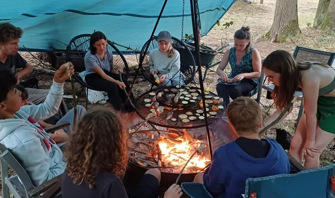 Bushcrafting in Stekene