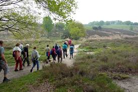 Telkens samenkomst en vertrek vanuit Muizen-Dorp. 