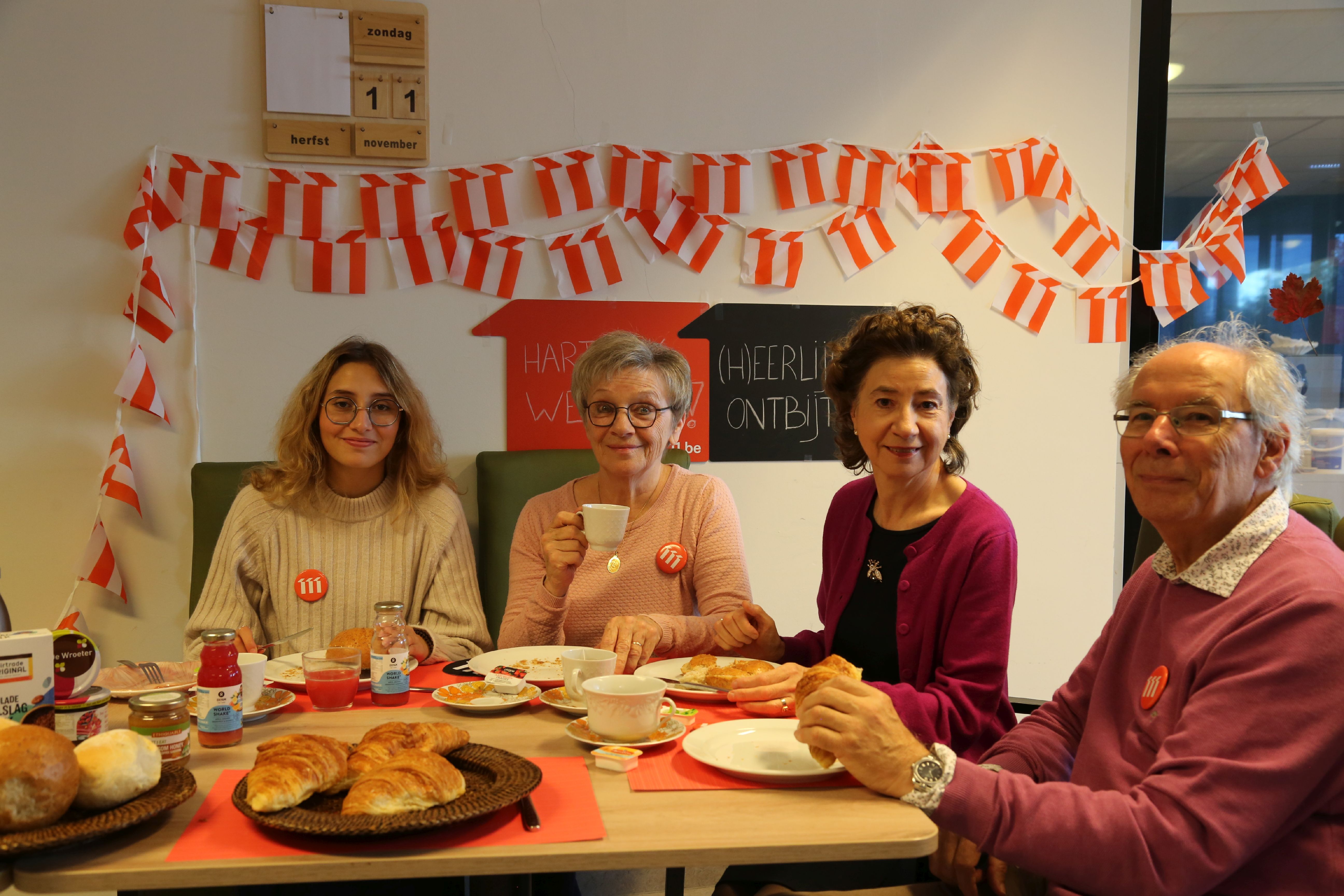 11-ontbijt vrijwilligers nodigen uit