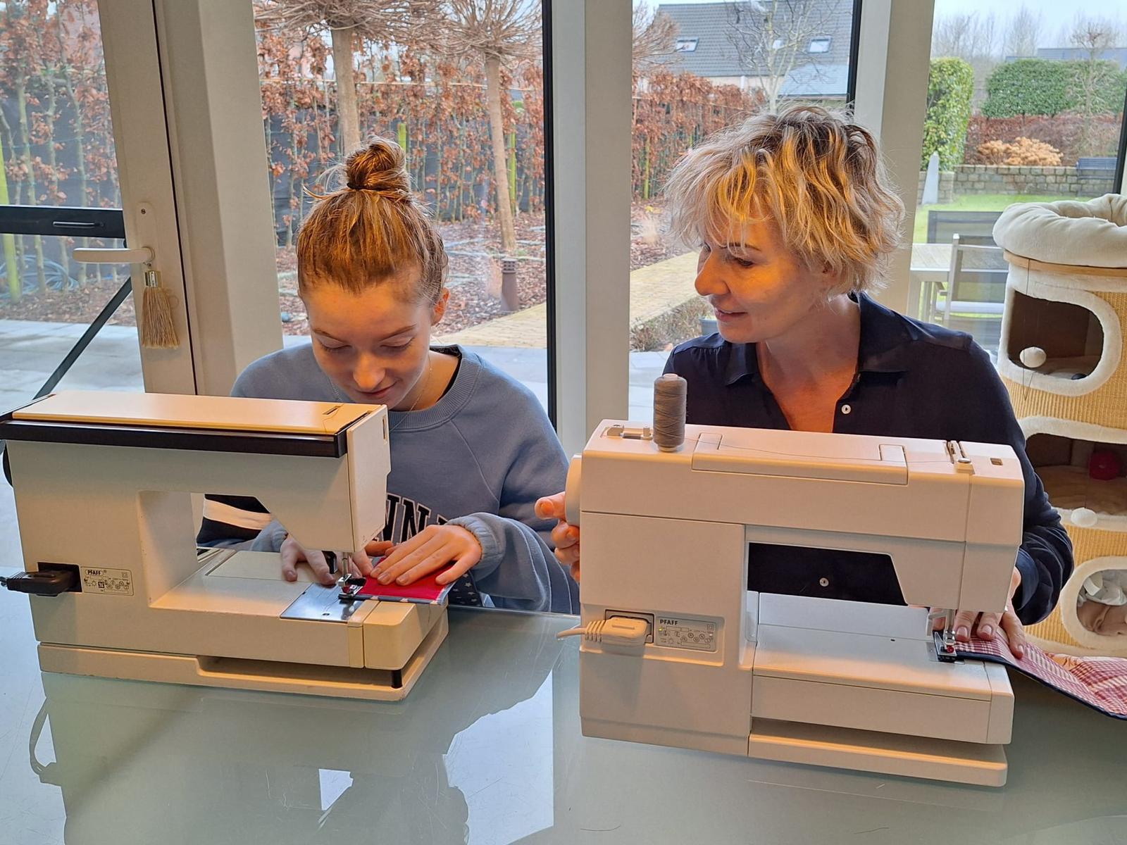workshop-naaien-moeder-dochter-oost-vlaanderen