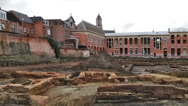 Ontdek doorheen de tijdelijke tentoonstelling hoe onder meer de site van de Normaalschool is geëvolueerd.