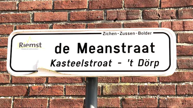 straatnamen in het dialect vertaald