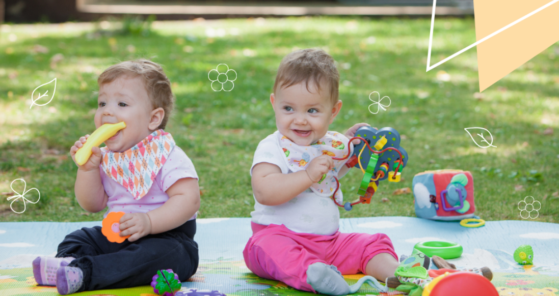 baby's spelen buiten