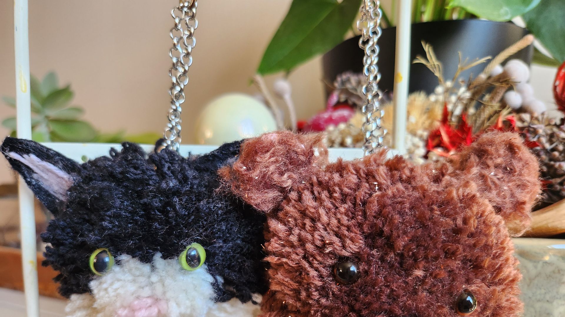 Pompon dierensleutelhanger - Karolien Kenis