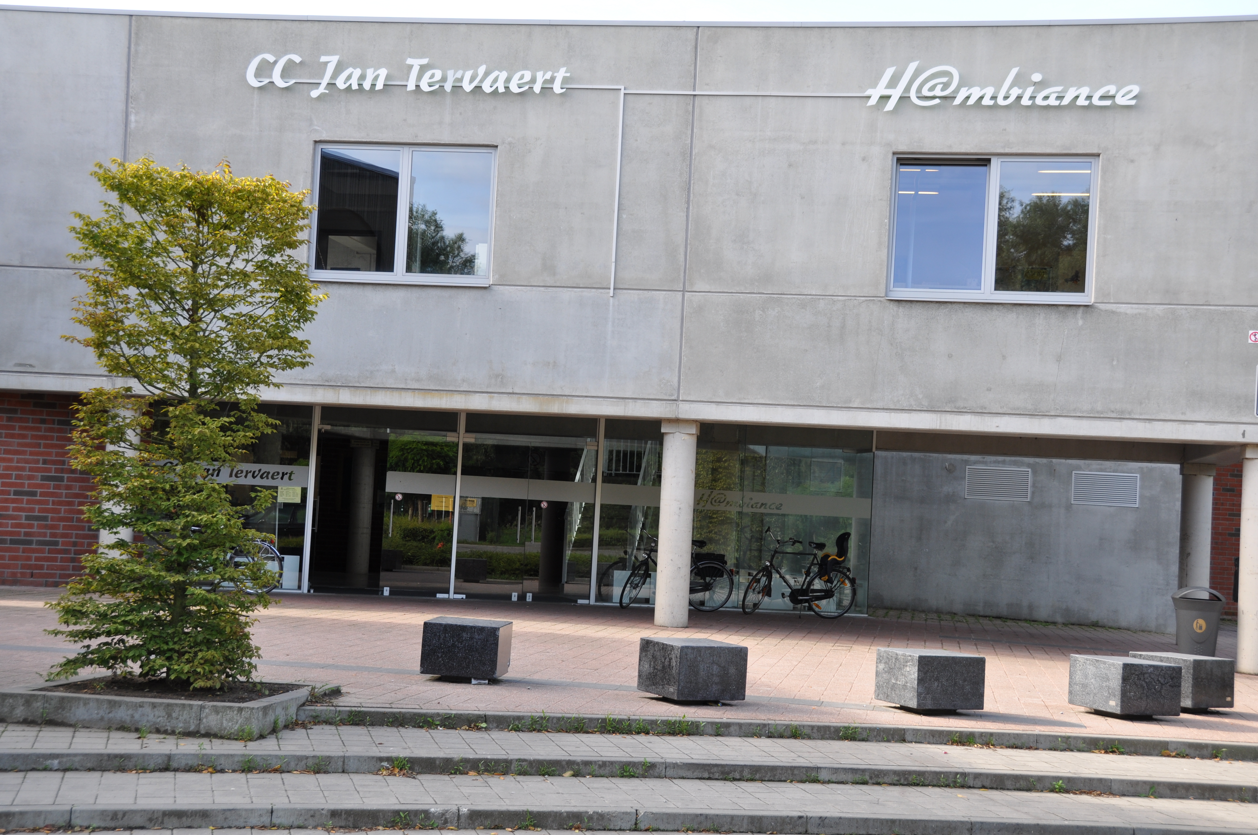 Ingang Cultuurhuis Jan Tervaert