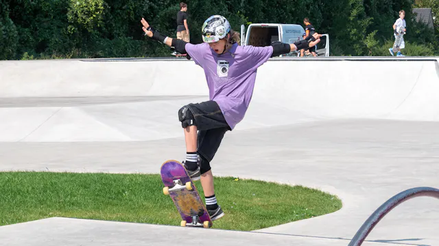 Skater op skatepark