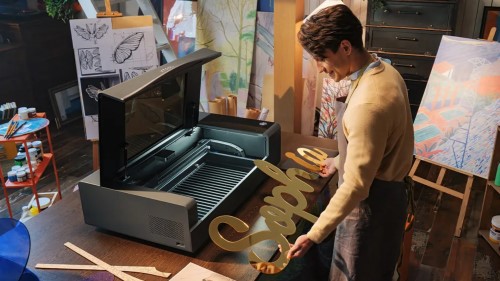 De xTool P2 lasersnijder in actie