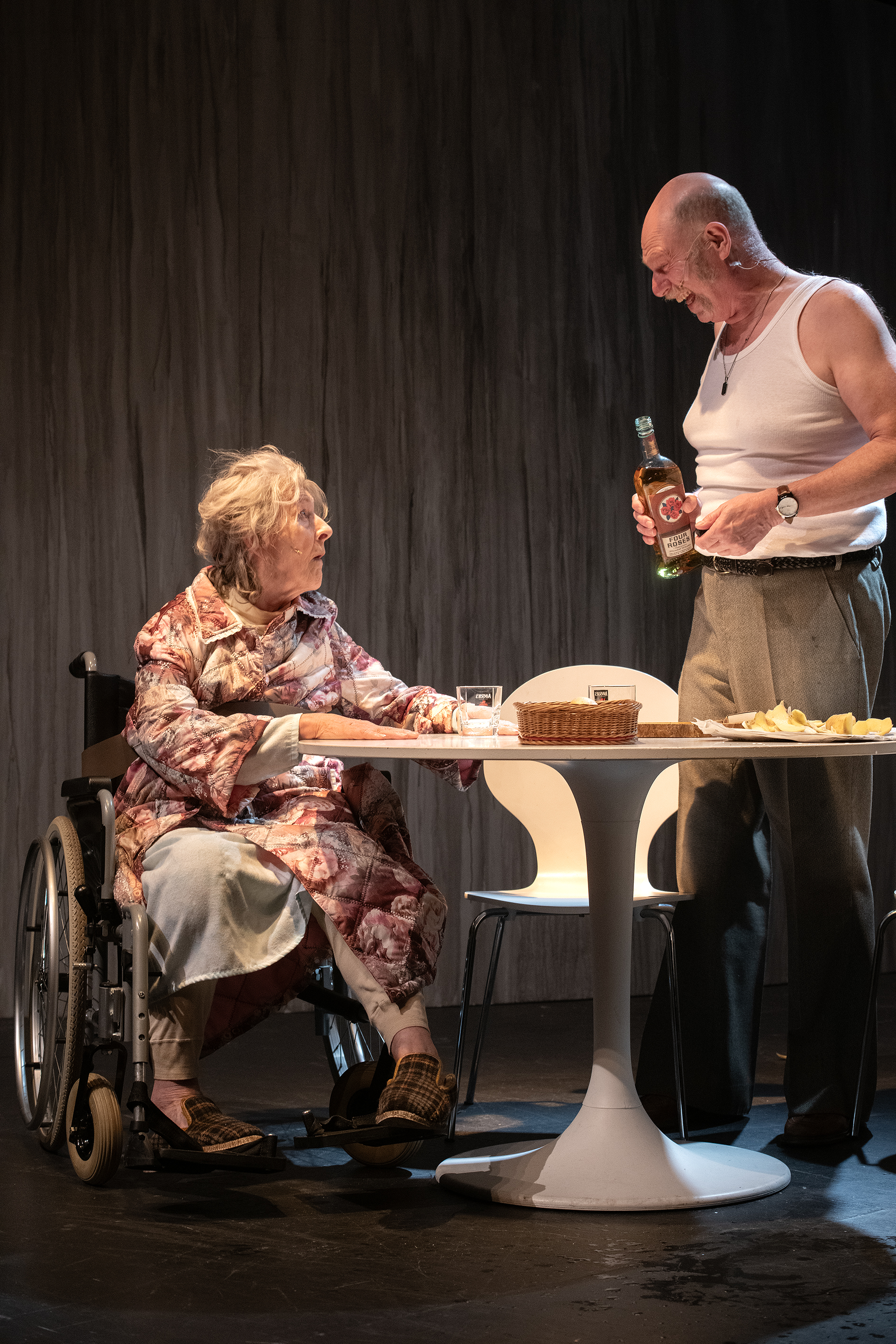 één zee/Hugo Claus: Thuis