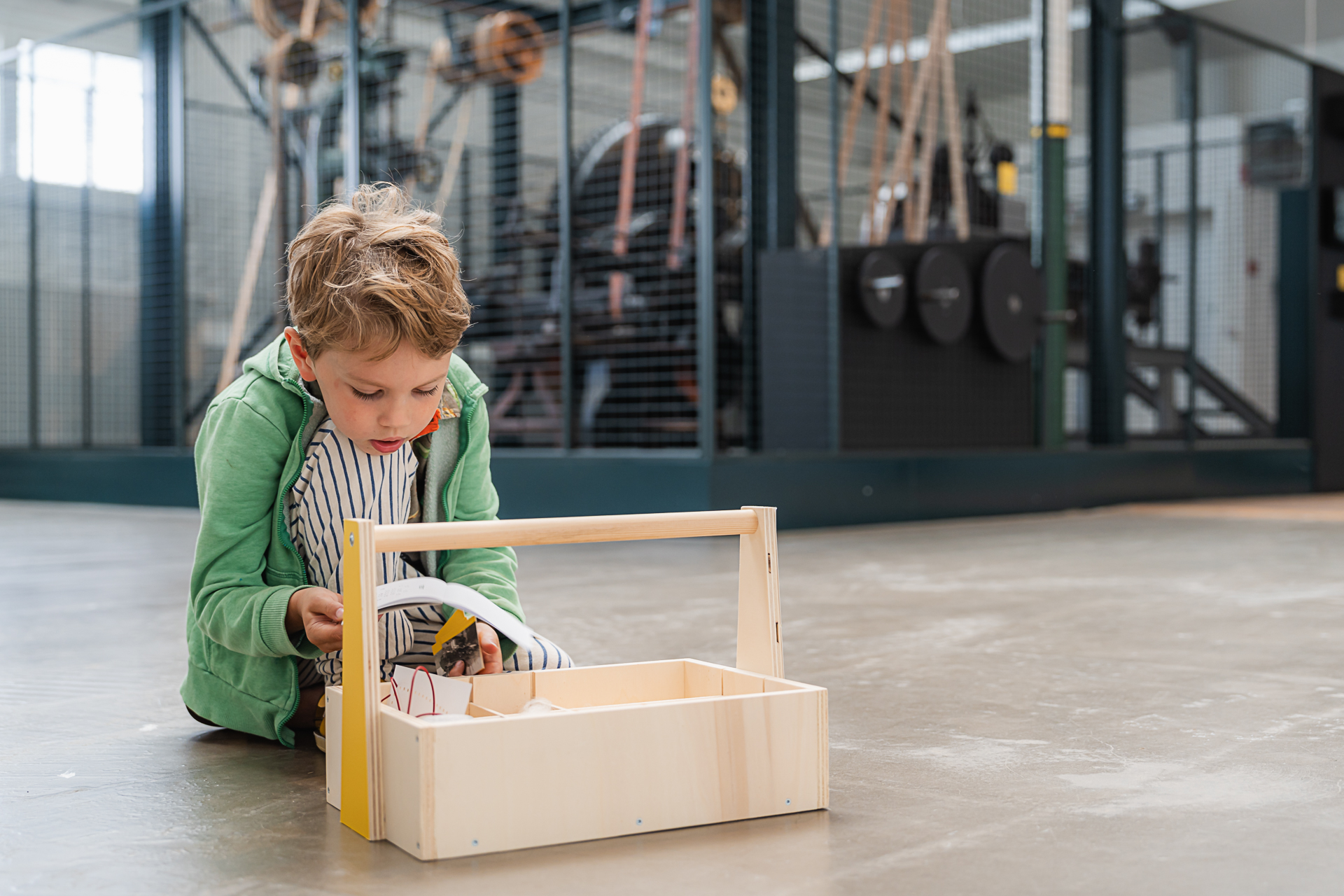 Museumspel met gereedschapskist voor families (6-12 jaar)