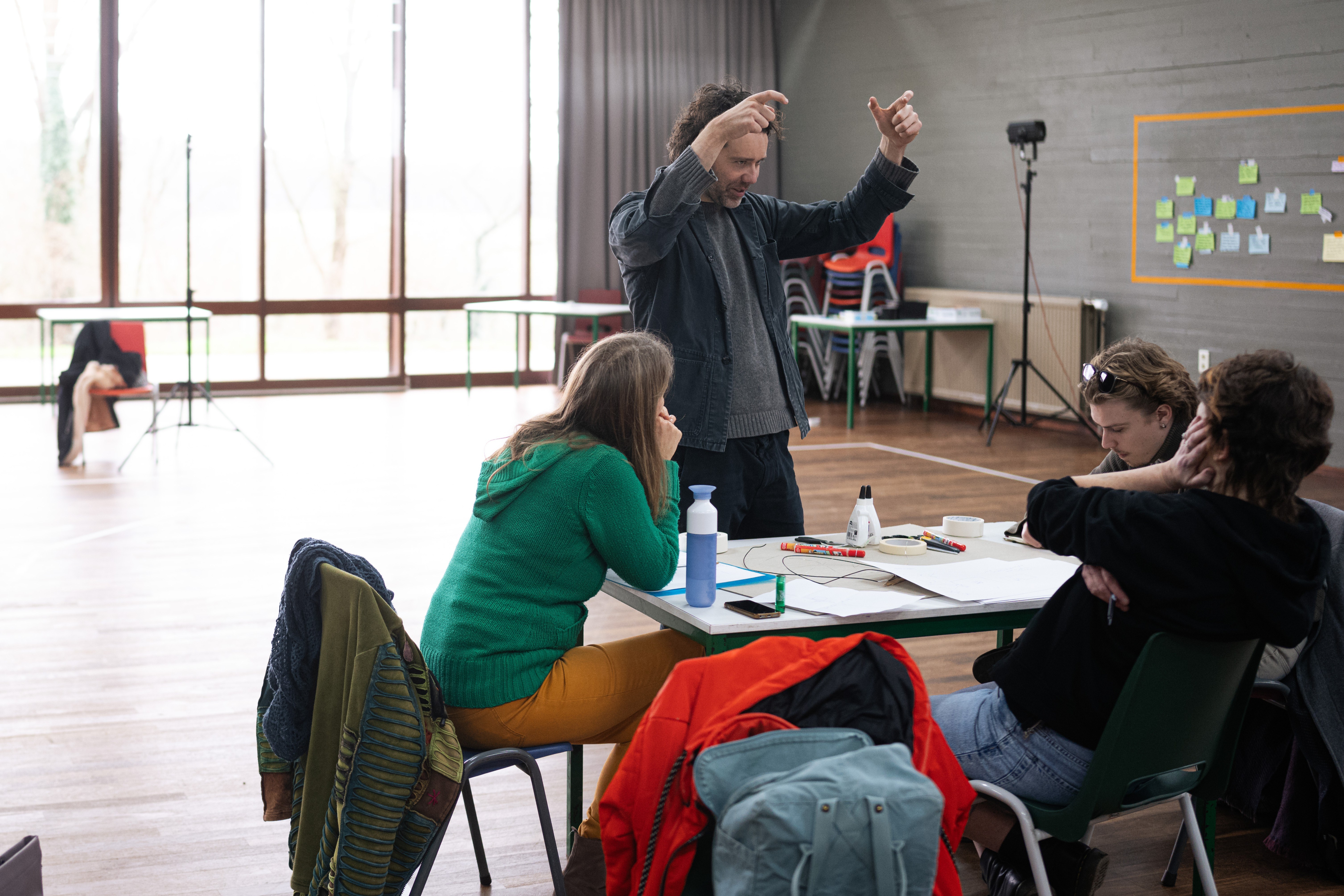 CONTACT IMPROVISATION IMMERSION: conversation table