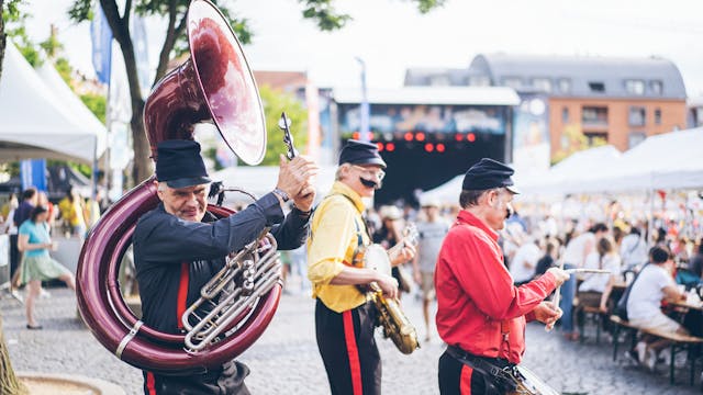 Resto National - funfare