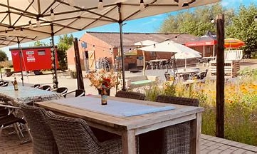 Poesele fietshoeve, voor een honger of dorst