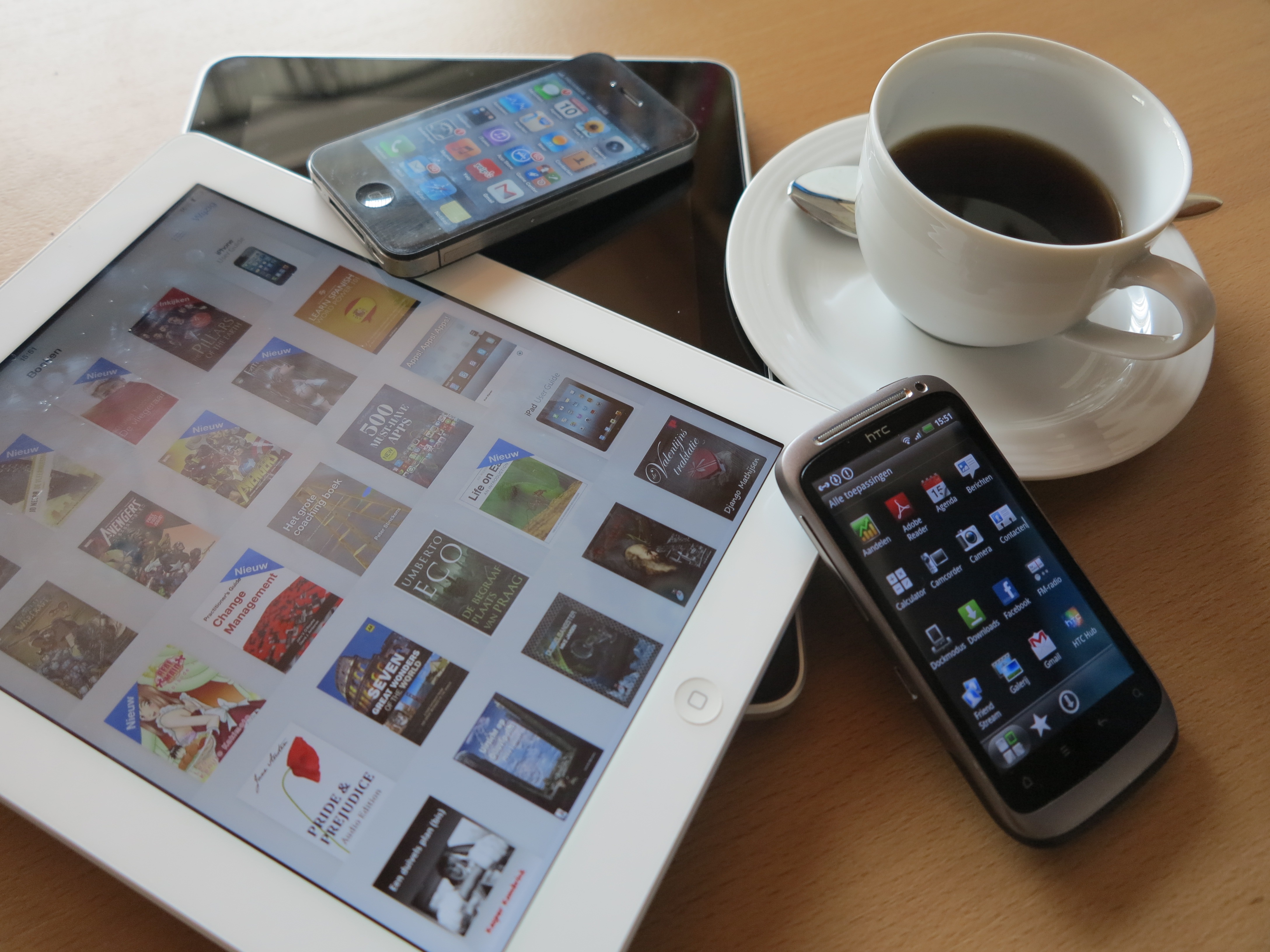 afbeelding van een tablet en smartphone