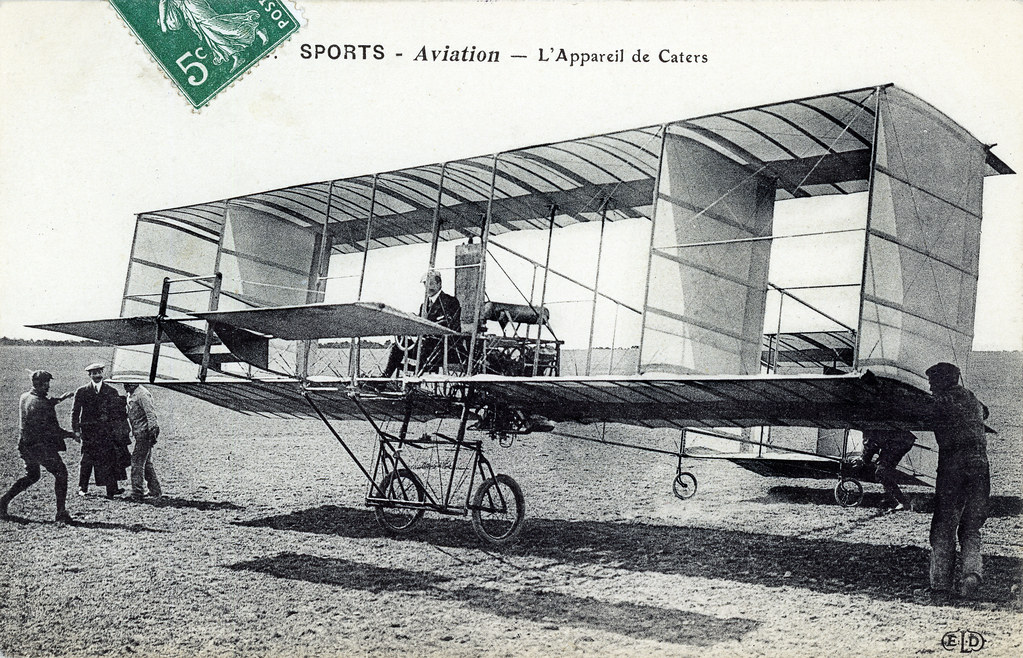 baron De Caters met zijn eigen vliegtuig