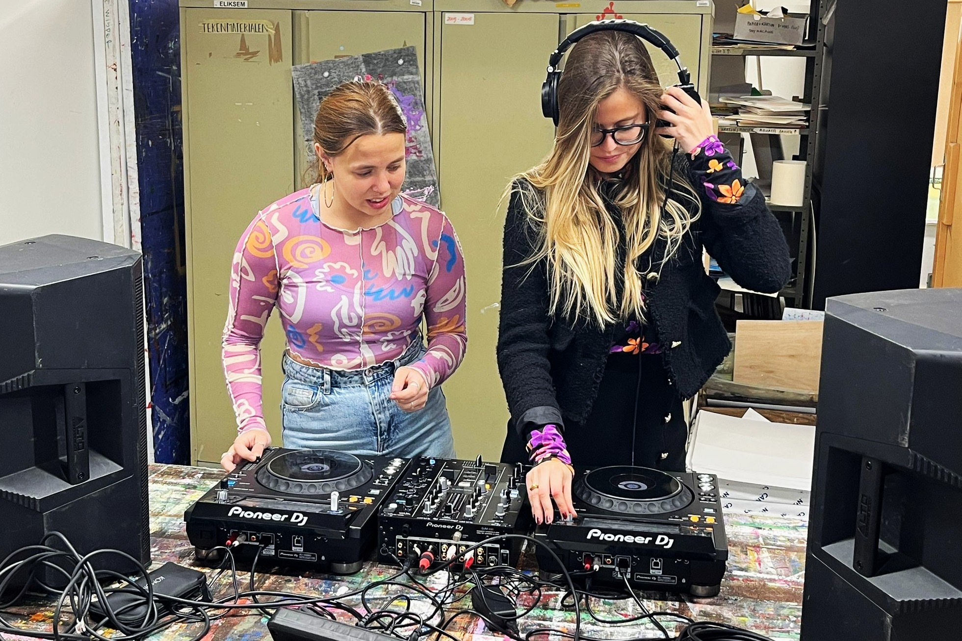 How To DJ: crash course