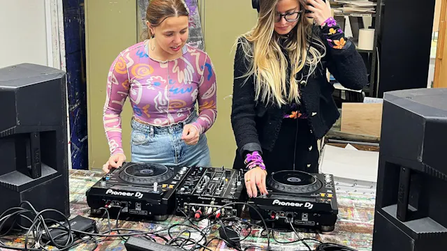 How To DJ: crash course