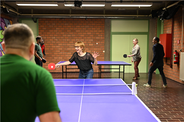 Met pingpong het weekend in