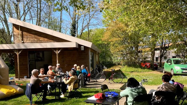 Sfeerbeeld tijdens Buurtsoepé aan het Buurthuis